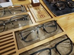 -肆兮眼镜·蔡司·徕卡战略合作店(大坪店)