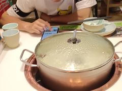-洪氏嗨捞·猪肚鸡火锅(阳光天地店)