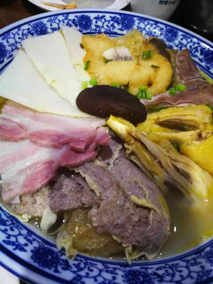 三林本帮馆(召稼楼店)-"姑姐来 想请他们吃个地道的本地特色菜 因.