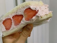 草莓三明治-Fruwich果明治(西单更新场店)