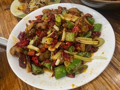 火爆肥肠-雨田饭店(华兴东街店)
