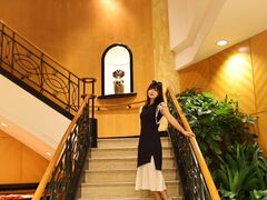 -深圳富苑皇冠假日套房酒店