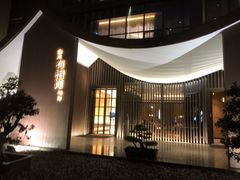 -鱼鲜饭香·招牌汽锅剁椒鱼头王