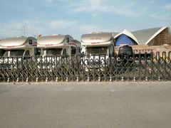 -闵行体育馆-停车场