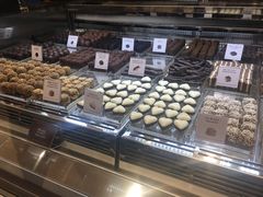 -VENCHI 闻绮(北京国贸商城店)