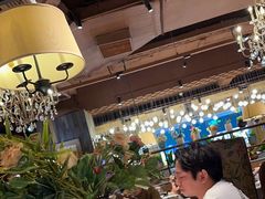 -领鲜活海鲜榴莲自助火锅(东门店)