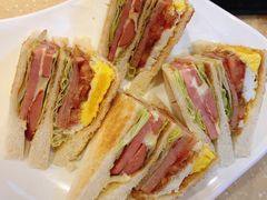 -九龙湾茶餐厅(东门店)