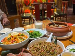 -老滇山寨•云南特色菜•地方菜•民族风情歌舞表演(金碧店)