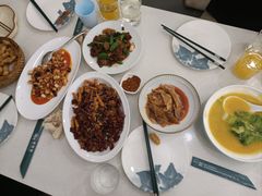-渝悦情·新派川菜(建国门店)