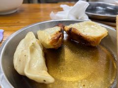 -黄阿姨锅贴大王(万航渡路店)