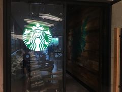 门面-星巴克(上海虹桥南丰城办公楼店)