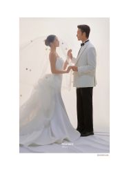 点击看大图 -至臻微拉婚纱摄影