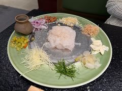 -得意咚瓜·顺德鱼生·冬瓜火锅(深圳首店)