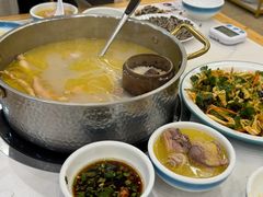 -朴小妹人参鸡汤火锅(长白山万达店)