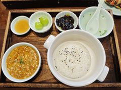 -蟹上黄·蟹黄面·江南糖水(人民广场店)