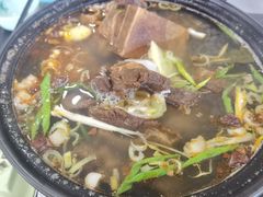 -撒拉人家.酸菜牦牛肉火锅