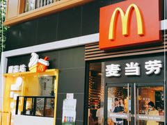 门面-麦当劳(杭州西湖银泰百货店)