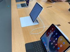 -Apple零售店(新街口店)