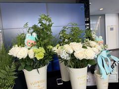 -天津波士信达奔驰4S店(卫津南路店)