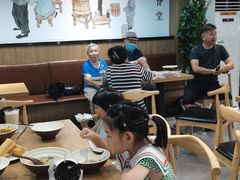 大堂-三好食堂(煎饺·馄饨·肉饼米线·盛世广场店)