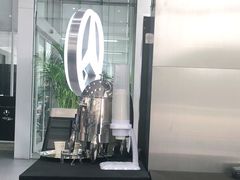 -奔驰上海利星(七宝店)