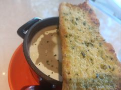 -WOLFGANG PUCK KITCHEN & BAR(迪士尼小镇店)