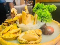 -菌彩云南野生菌火锅(万达广场店)