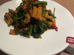 -耶里夏丽·新疆菜·28年喀什老馆(田林东路店)