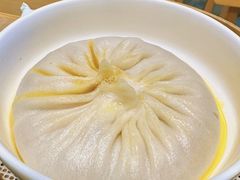 招牌超大号纯蟹粉汤包-一品小笼(金融街店)