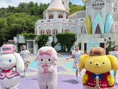 -安吉Hello Kitty乐园