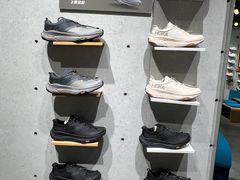-HOKA(北京蓝色港湾店)