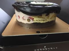 熔岩芒果草莓双拼-黑池口感烘焙·生日蛋糕(坂田店)
