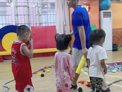 -卓跃儿童运动馆·体能·跳绳·篮球(滨江东中心店)