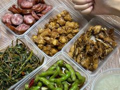 -蓝精灵饺子店