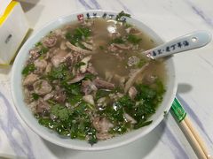 羊杂汤-清真喜兰老丁羊汤特色小吃