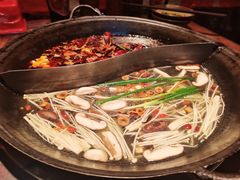 -周小明火锅(黑金冠社区店)