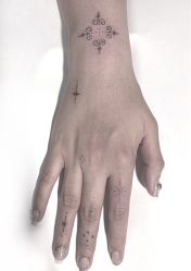 -见雾TATTOO STUDIO