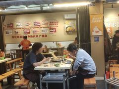 -李记称盘牛杂串串(广厦店)