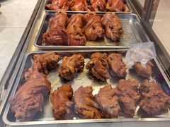 -鸿亨泰杂鱼馆(港馨家园店)