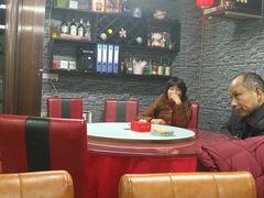 卡座-生活本该如此北京小馆(周庄嘉园店)