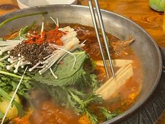 -喇喇排骨火锅·传统韩式脊骨汤(望京西园总店)