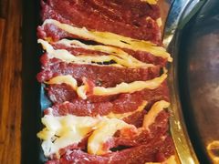 肥胼-牛村来人潮汕牛肉火锅(西单店)
