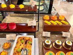 -南湖名都·景湖轩全日制餐厅·海鲜自助·东南亚风味·临湖而食