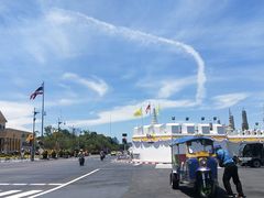 -皇家田广场(อนุสาวรีย์ทหารอาสา)