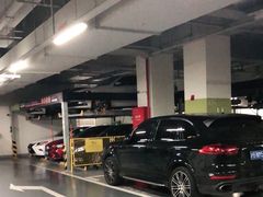 -BFC外滩金融中心停车场