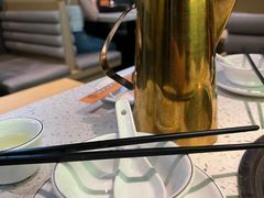 餐具摆设-顺德公广东猪肚鸡·煲仔饭(白石洲店)