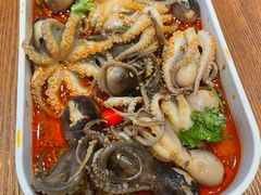 捞汁八爪鱼-华府九号海鲜烧烤大排档(龙域店)