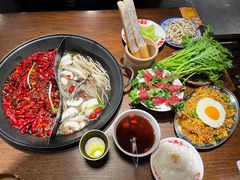 -萍姐火锅·公路夜市(武汉首店)
