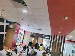 -麦当劳(汉口火车站候车室店)