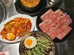 -韩聚屋韩国烤肉餐厅(新北万达店)